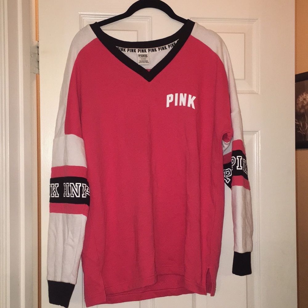 Victoria Secret Pink Sweatshirt - Campus Style